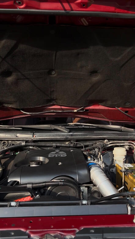 engine bay detailing